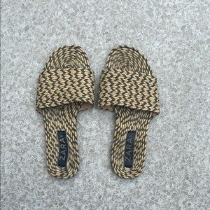 Zara Woven Tan and Black Slip-On Sandals